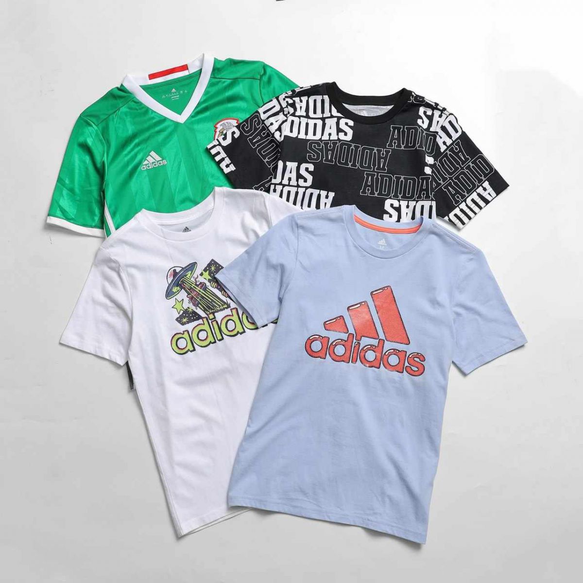 Áo phông cộc Adidas